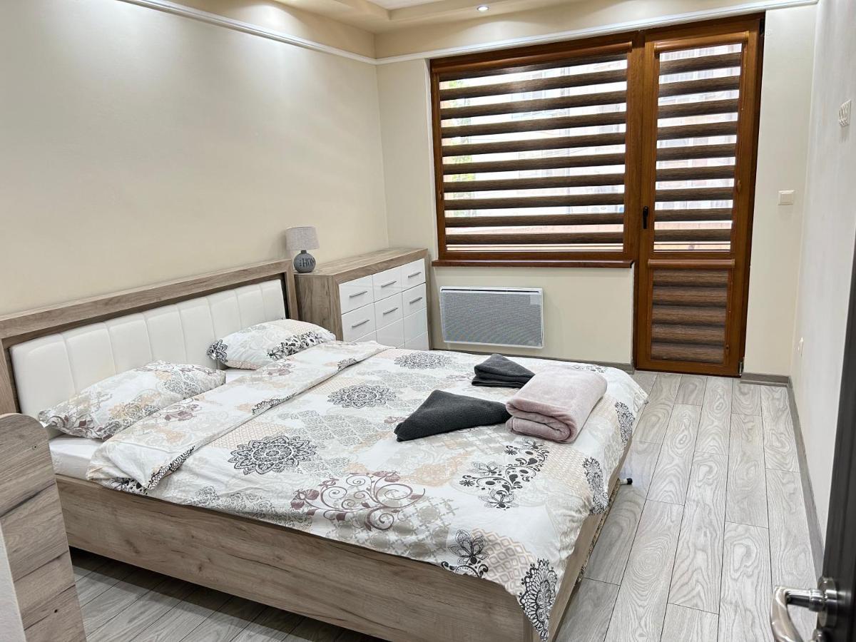 Apartament Deluxe Karina-Free Parking Burgas by Eksteriør bilde