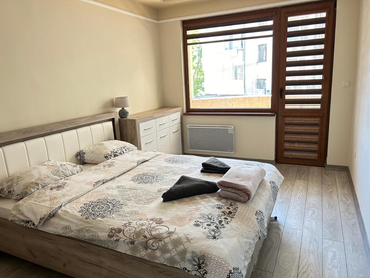 Apartament Deluxe Karina-Free Parking Burgas by Eksteriør bilde